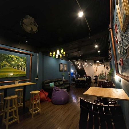 Teegether Hostel Bangkok Exterior photo
